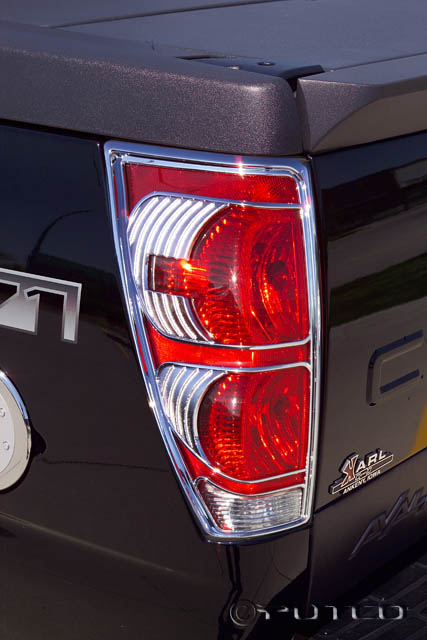 Накладка на задние фонари для Chevrolet Avalanche 2002-2006